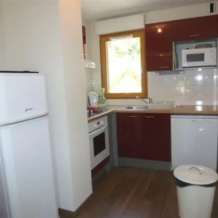 Bel Avec Garage Terrasse Balcon Et Belle Vue Montagne バレージュ