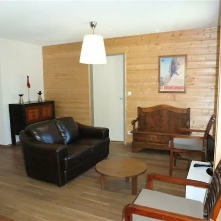 Bel Avec Garage Terrasse Balcon Et Belle Vue Montagne アパート バレージュ