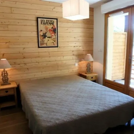 アパート Bel Avec Garage Terrasse Balcon Et Belle Vue Montagne バレージュ